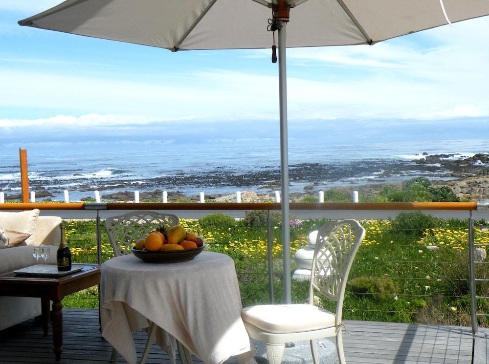 138 Marine Beachfront Guesthouse Херманус Экстерьер фото