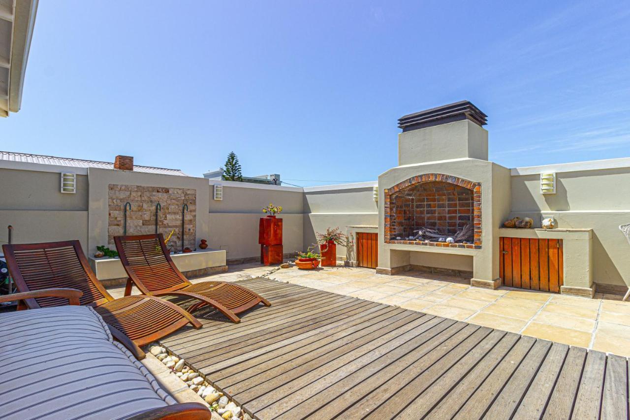 138 Marine Beachfront Guesthouse Херманус Экстерьер фото