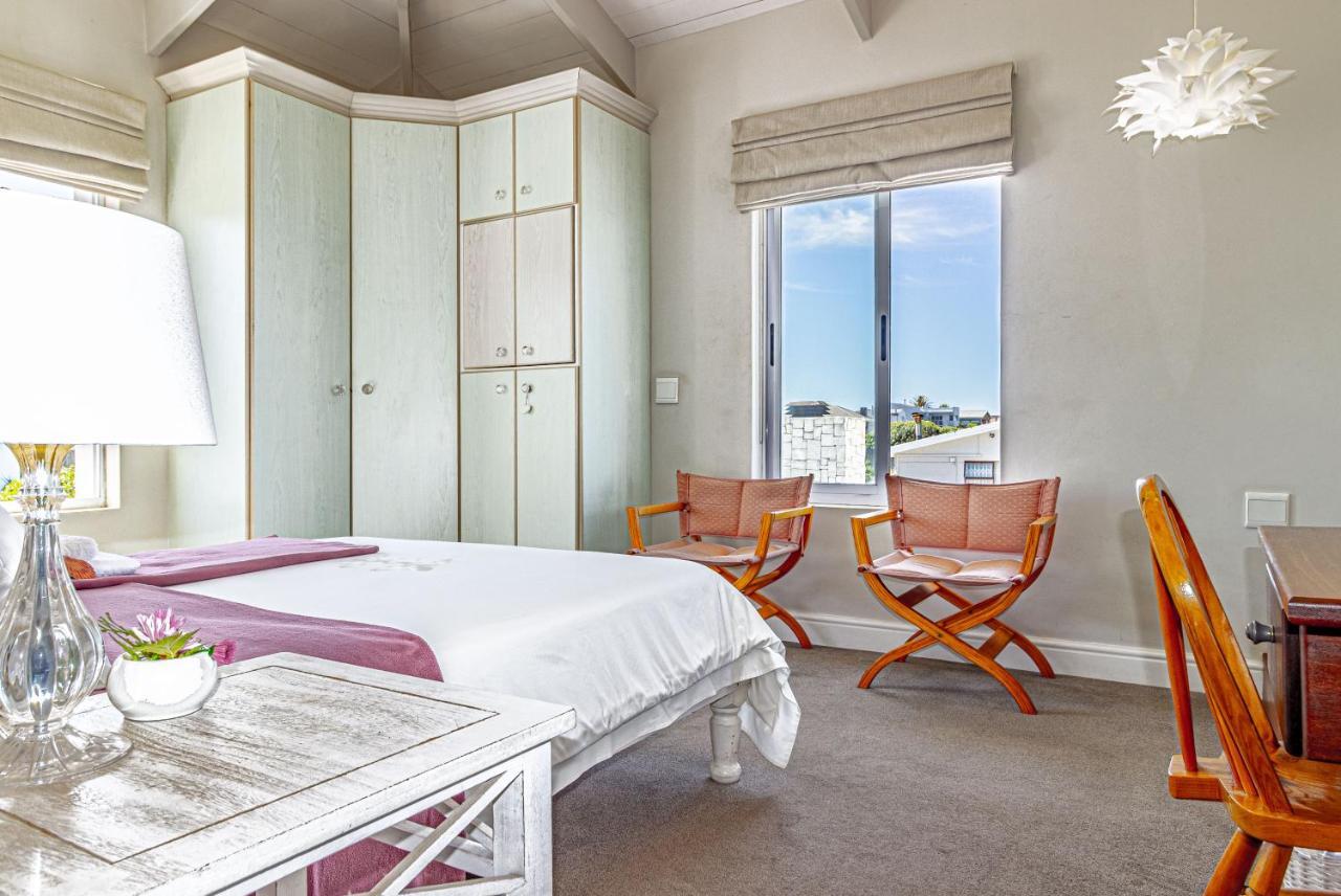 138 Marine Beachfront Guesthouse Херманус Экстерьер фото