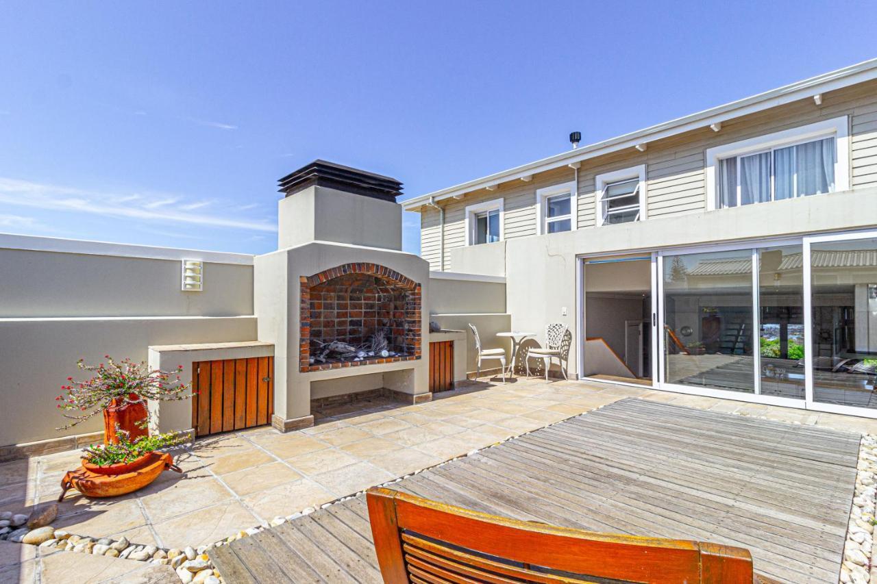 138 Marine Beachfront Guesthouse Херманус Экстерьер фото