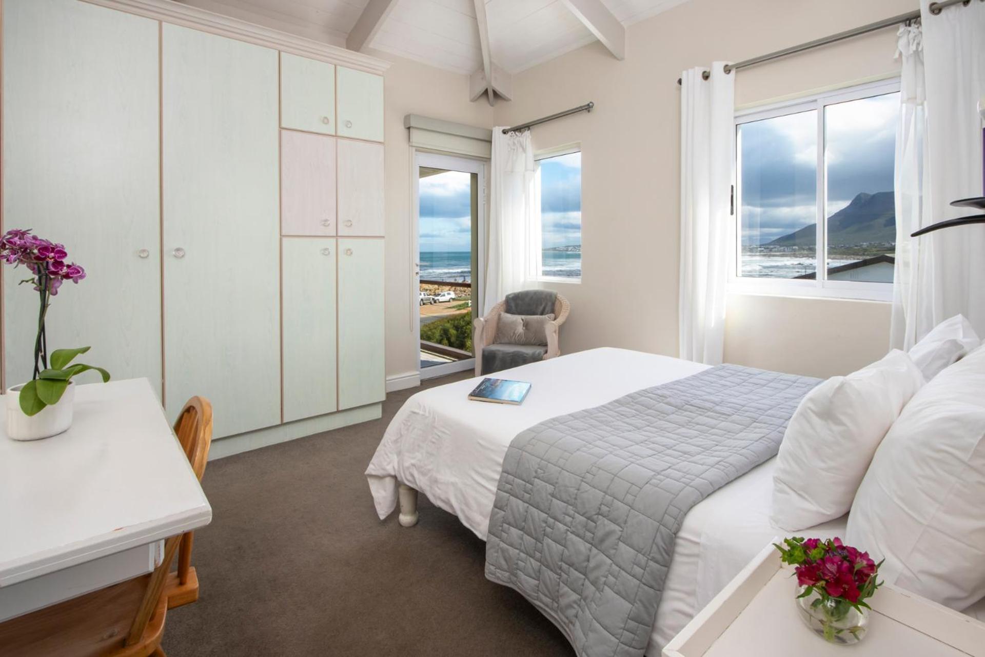 138 Marine Beachfront Guesthouse Херманус Экстерьер фото