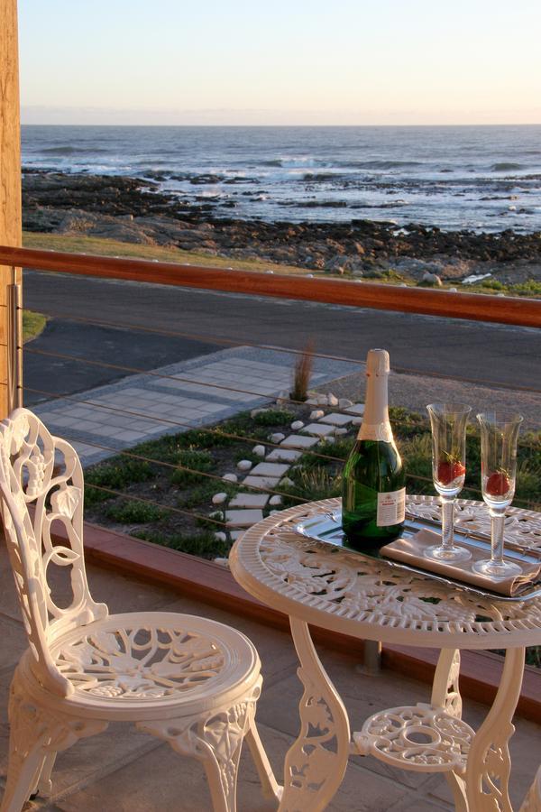 138 Marine Beachfront Guesthouse Херманус Экстерьер фото