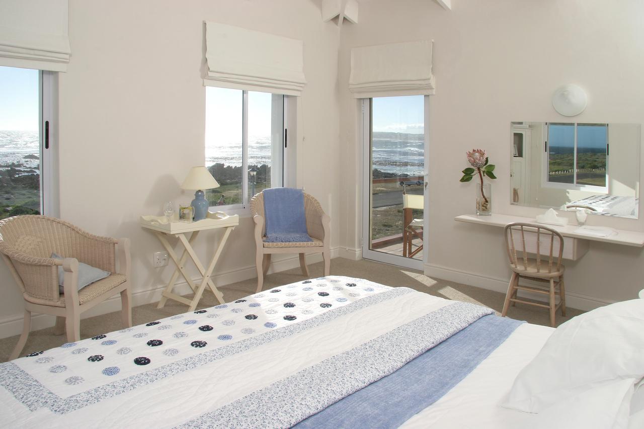 138 Marine Beachfront Guesthouse Херманус Экстерьер фото